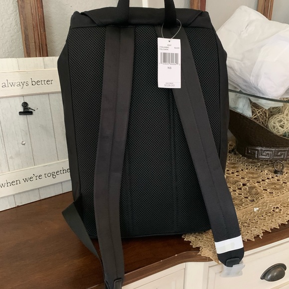 Last one🙌 New Mk men’s backpack 👨🏽‍🦱 - Picture 5 of 9